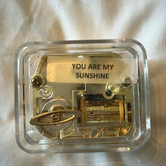 Clear Hummingbird Floral Music Box You are my sunshine song - Picture 3 of 4